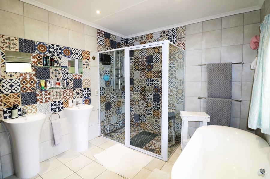 3 Bedroom Property for Sale in Beacon Bay Eastern Cape